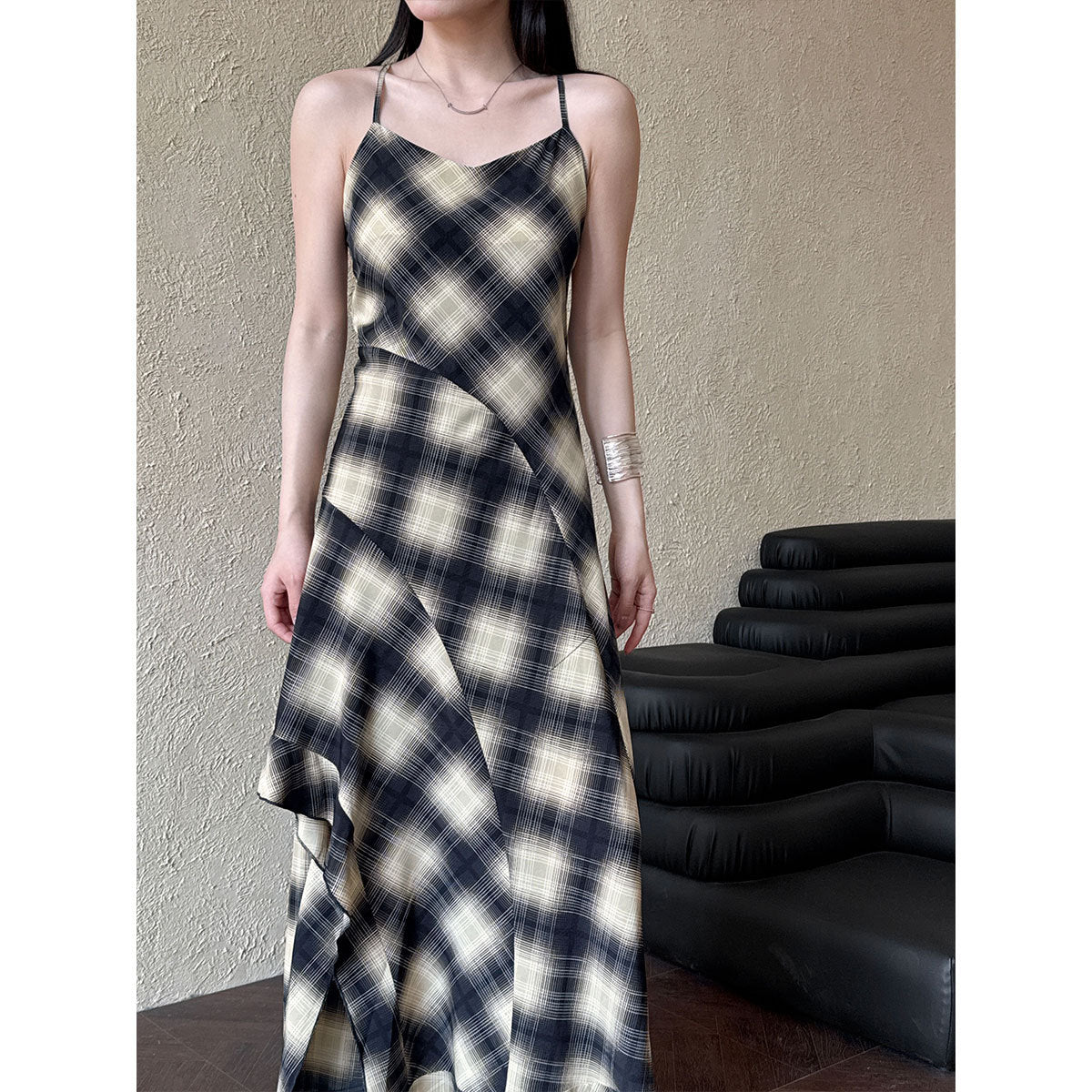 Korean simple temperament plaid dress spring and summer women's new waist irregular hem long dress