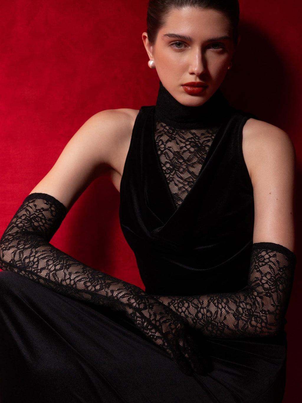 Pleated neck lace hip skirt splicing swing neck sexy dress