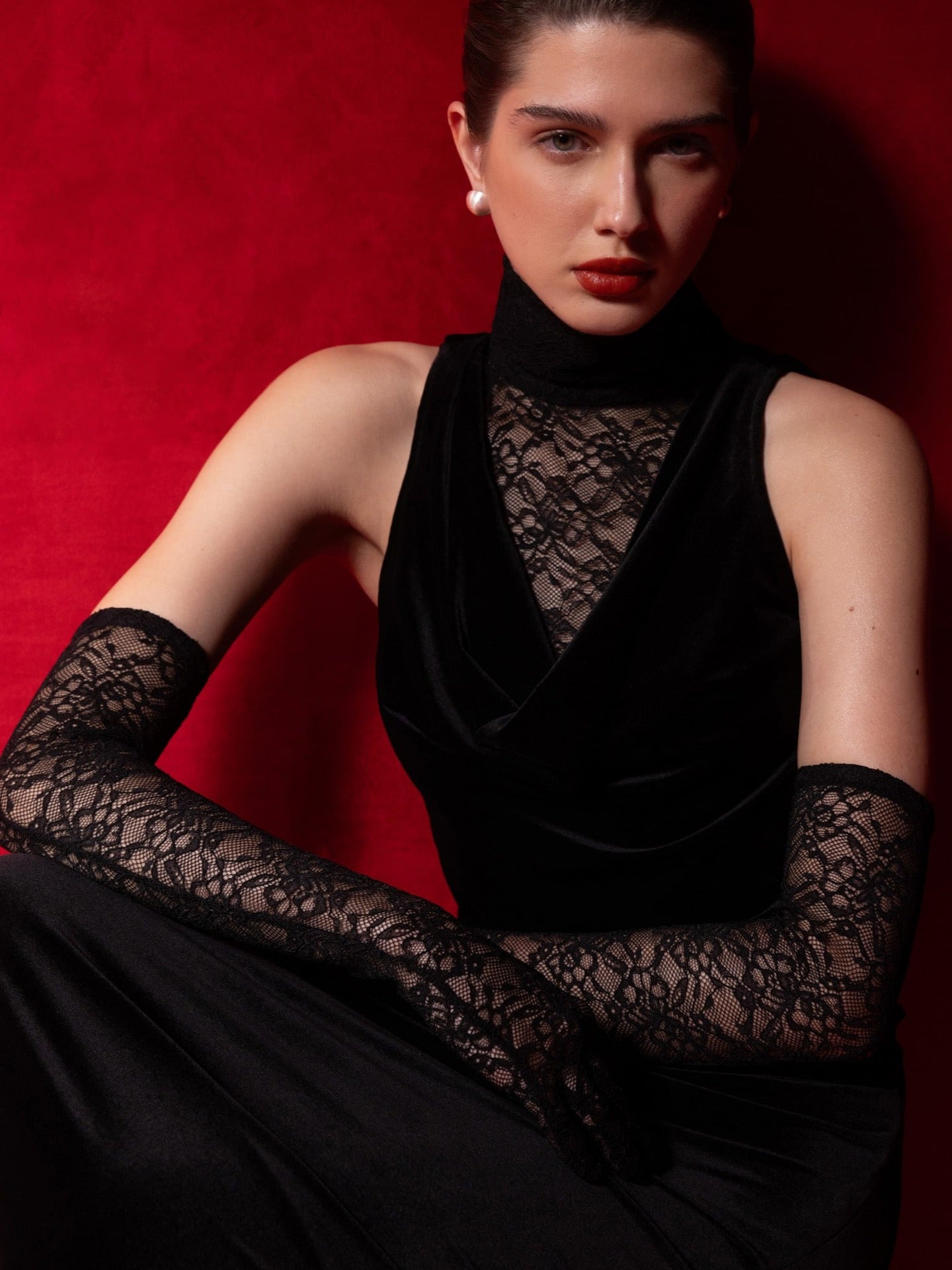 Pleated neck lace hip skirt splicing swing neck sexy dress
