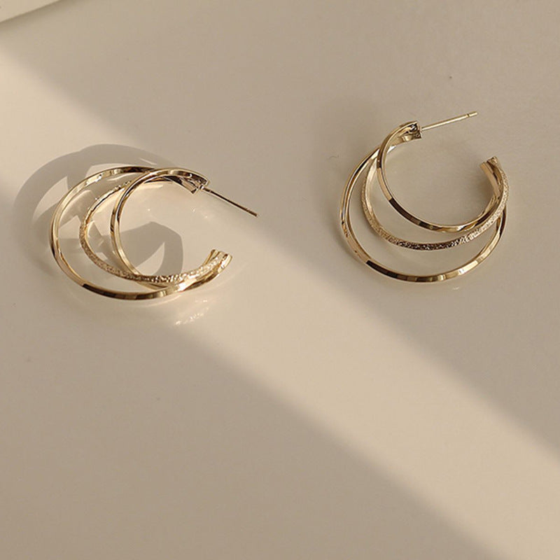 Cold style fashion trendy earrings Korean simple temperament three-line earrings irregular twisted geometric studs