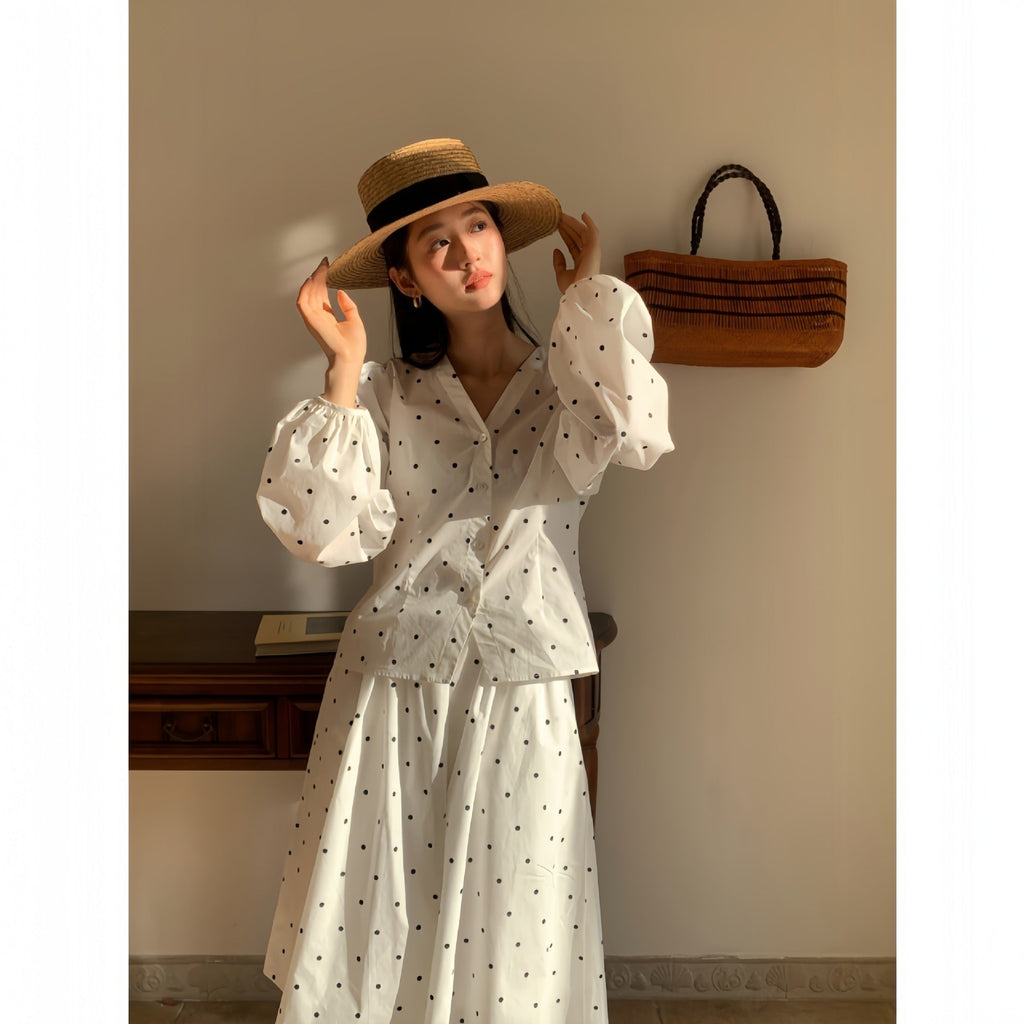 Niche fresh and sweet floral v-neck long-sleeved shirt