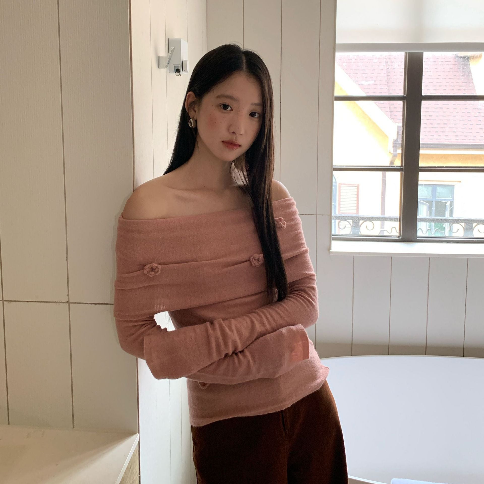 Skin-friendly one-word shoulder backless long-sleeved knitted sweater