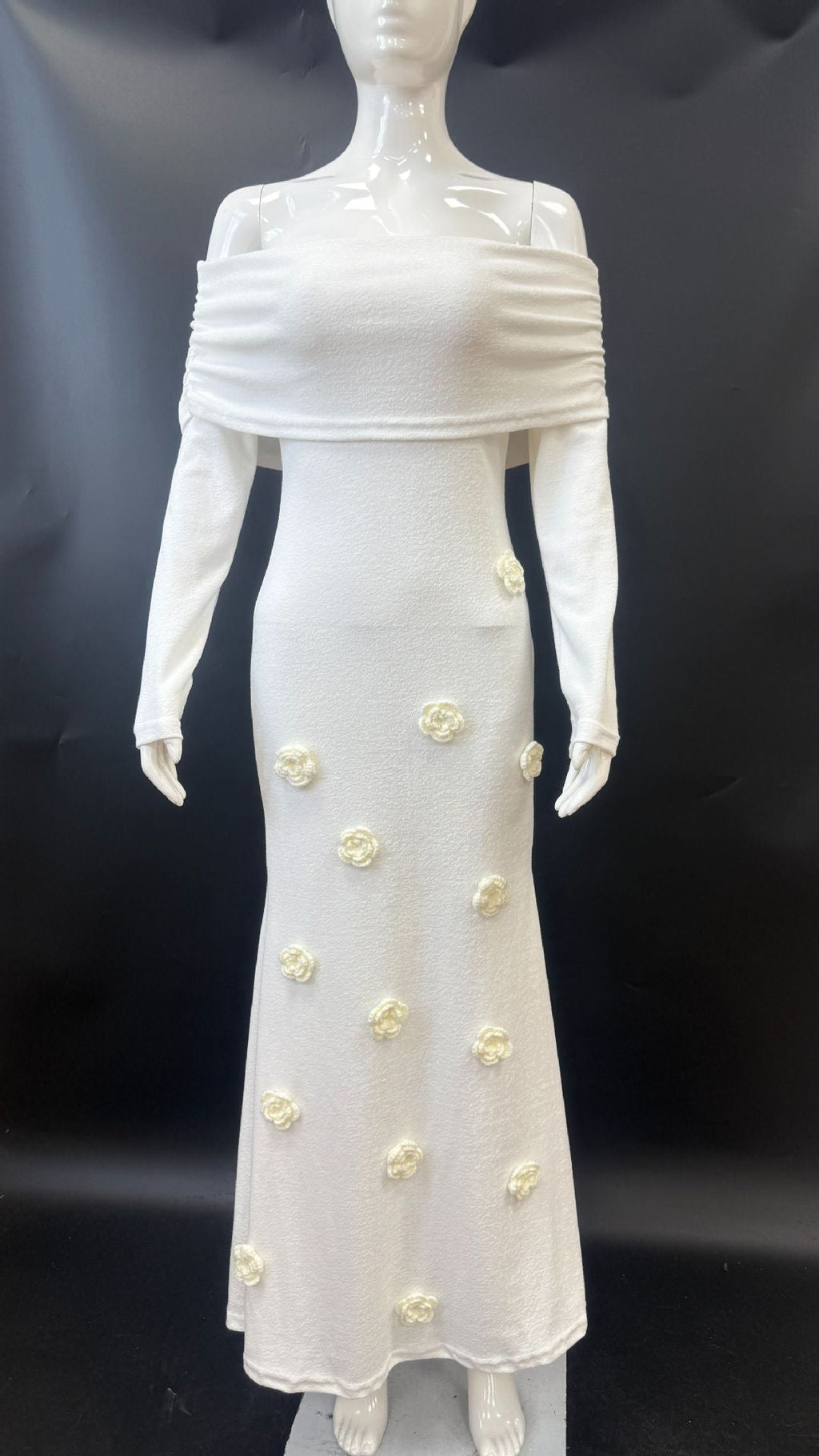 Sexy three-dimensional floral one-shoulder knit dress