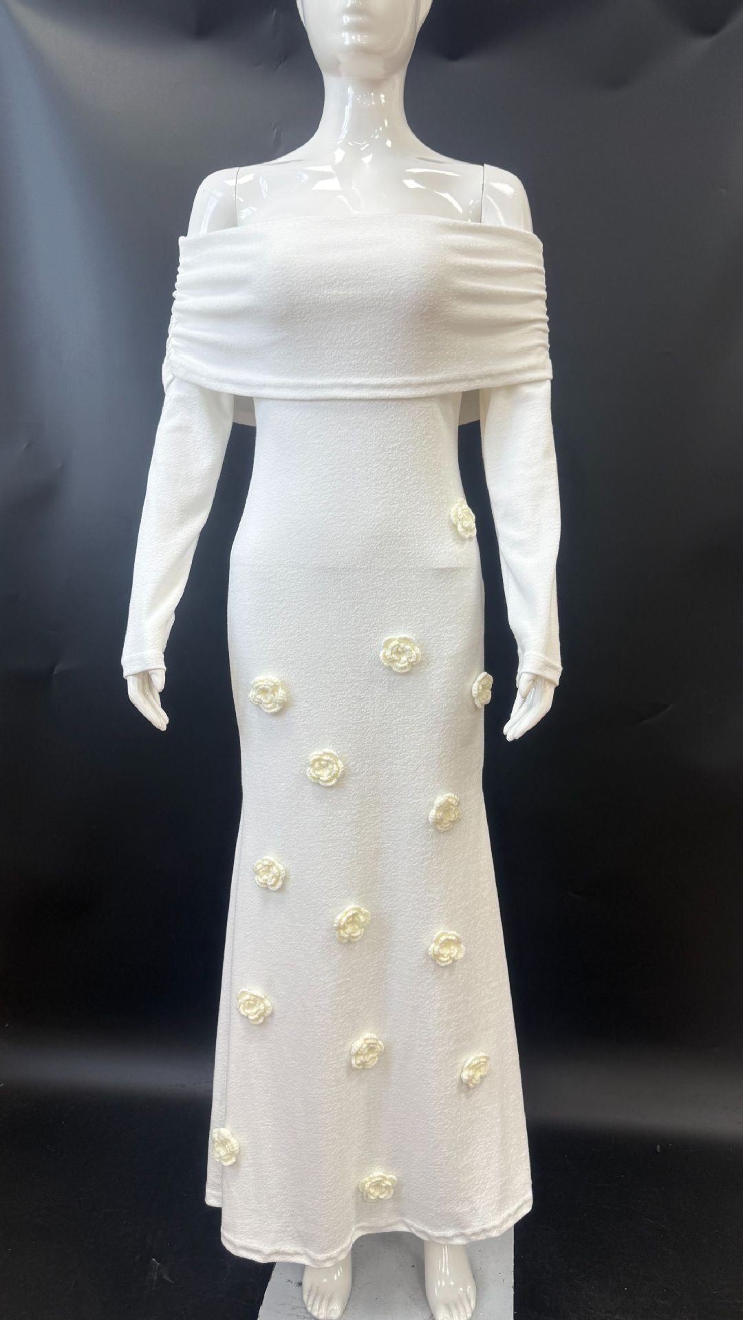 Sexy three-dimensional floral one-shoulder knit dress