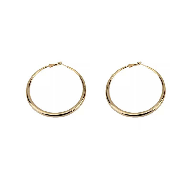 Fashion explosion Fashion metal wind Geometric smooth earrings Large circle Personality niche versatile ear jewelry Women