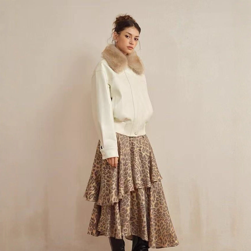Winter "gilt white Tongqi" oil wax leather short white leather jacket with detachable fur collar jacket