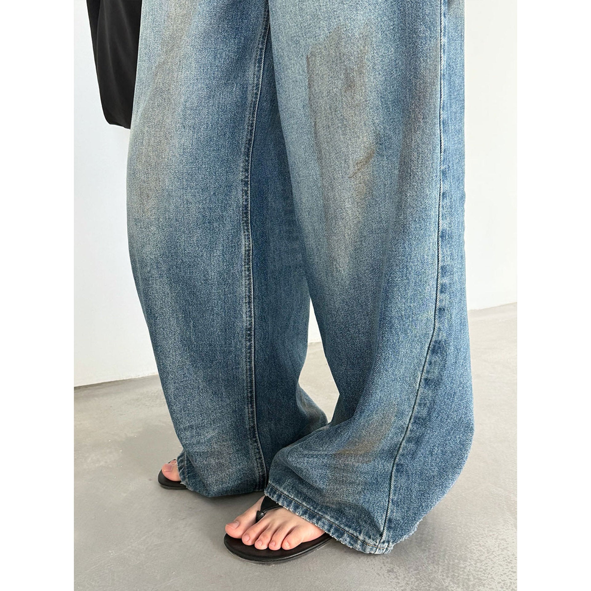 American retro wide-leg washed old jeans with rivet belt