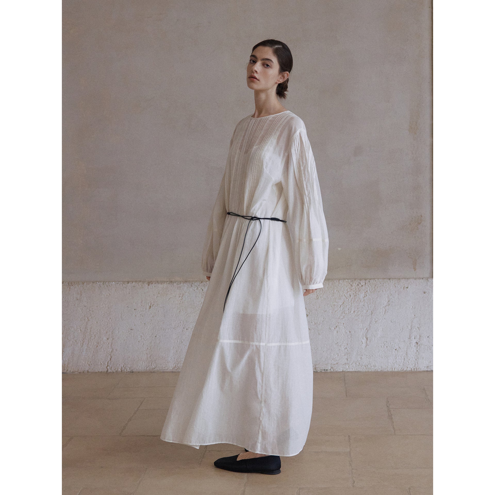 Autumn new round neck perspective see-through cable rear mid-split slightly shoulder-drop dress