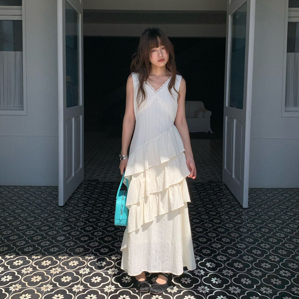 Summer French gentle temperament slim V-neck ruffle edge dress