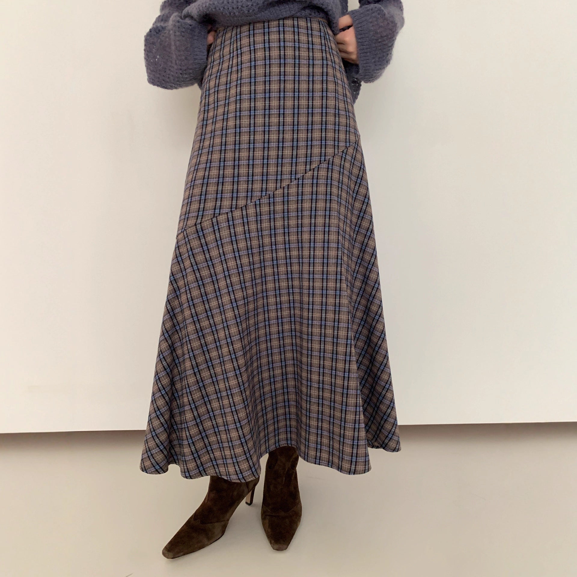 Cotton high-waisted A-line contrasting plaid skirt