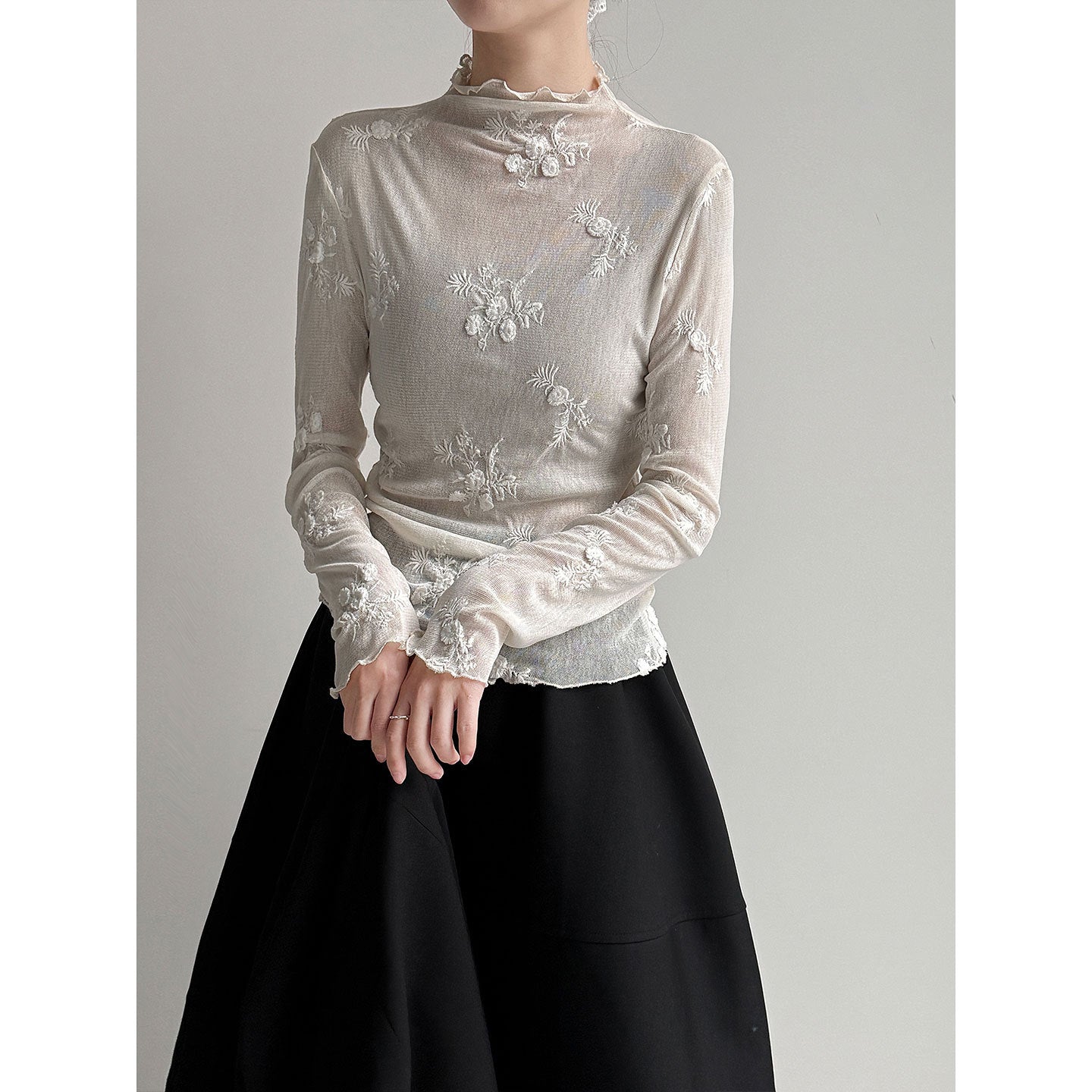 Gentle wind stand-up collar embroidered mesh bottoming shirt women's early spring new Korean inner top