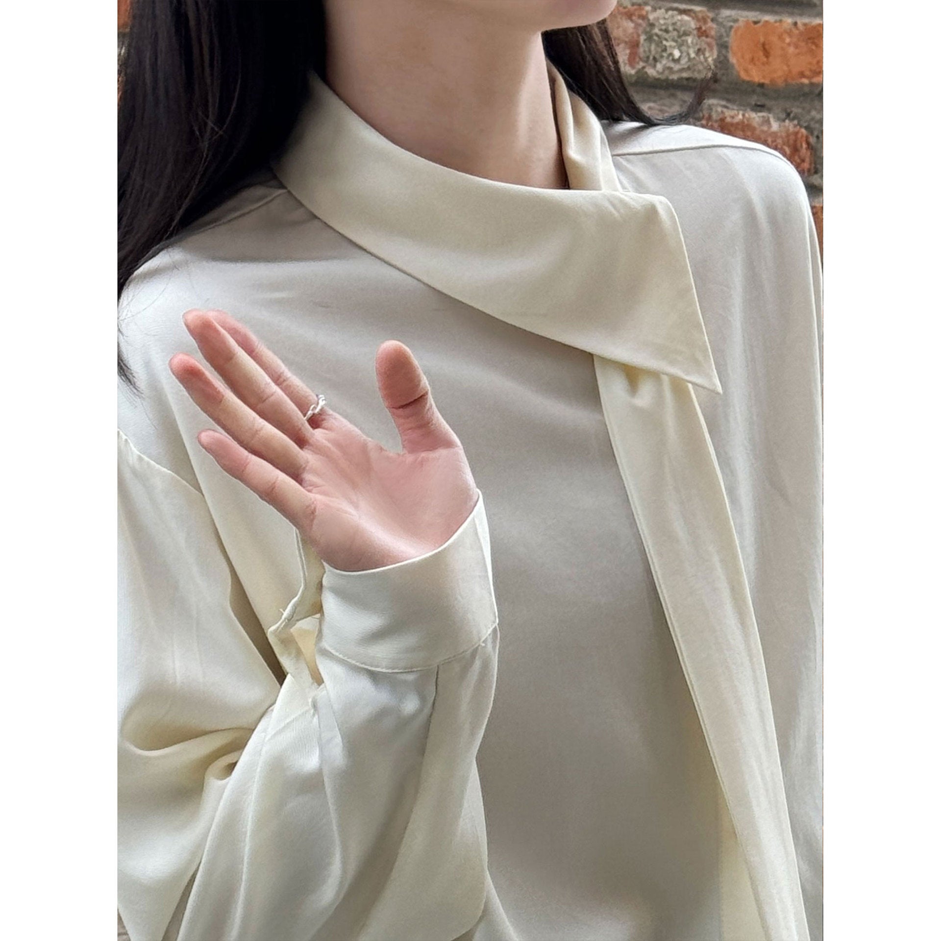 French design strap collar temperament shirt women's 26 early spring Tencel relaxation niche shirt