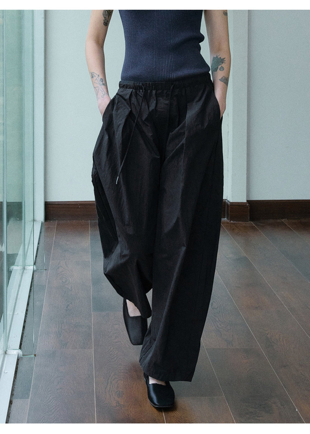 Autumn new relaxed paper wrinkle texture drawstring scimitar casual pants