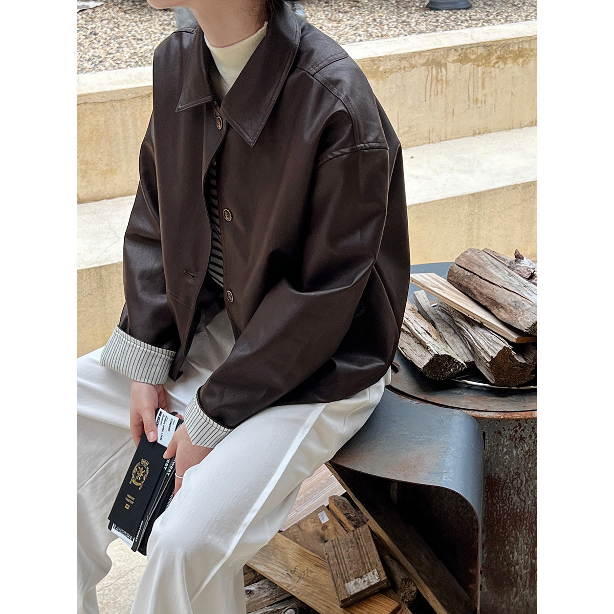 Retro PU leather jacket women's design contrast autumn new high-end sense motorcycle clip overcome