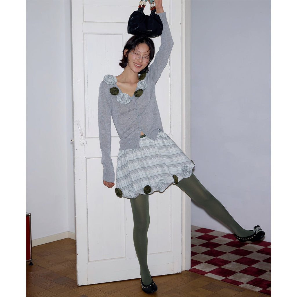 Three-dimensional rose linen cardigan V-neck knitted sweater top women [not machine washable]