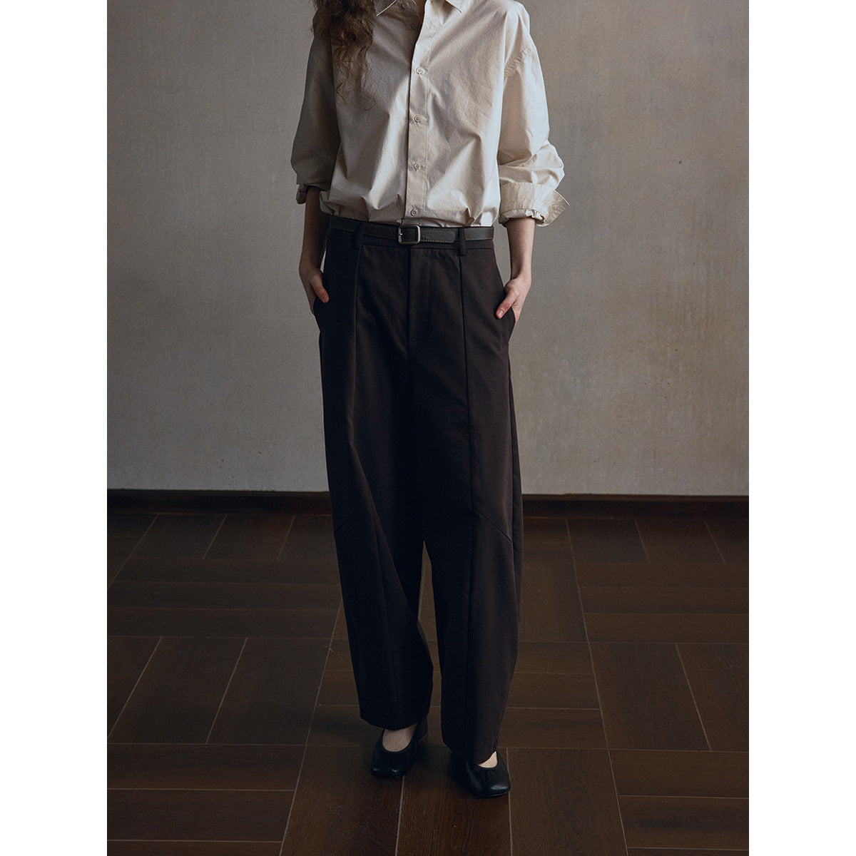 Curved three-dimensional cutting scimitar pants women's commuter pendant anti-wrinkle and thin wide-leg casual pants