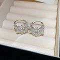 Retro pearl hollow earrings light luxury high-end ear buckle pearl flower basket personalized design unique and beautiful earrings