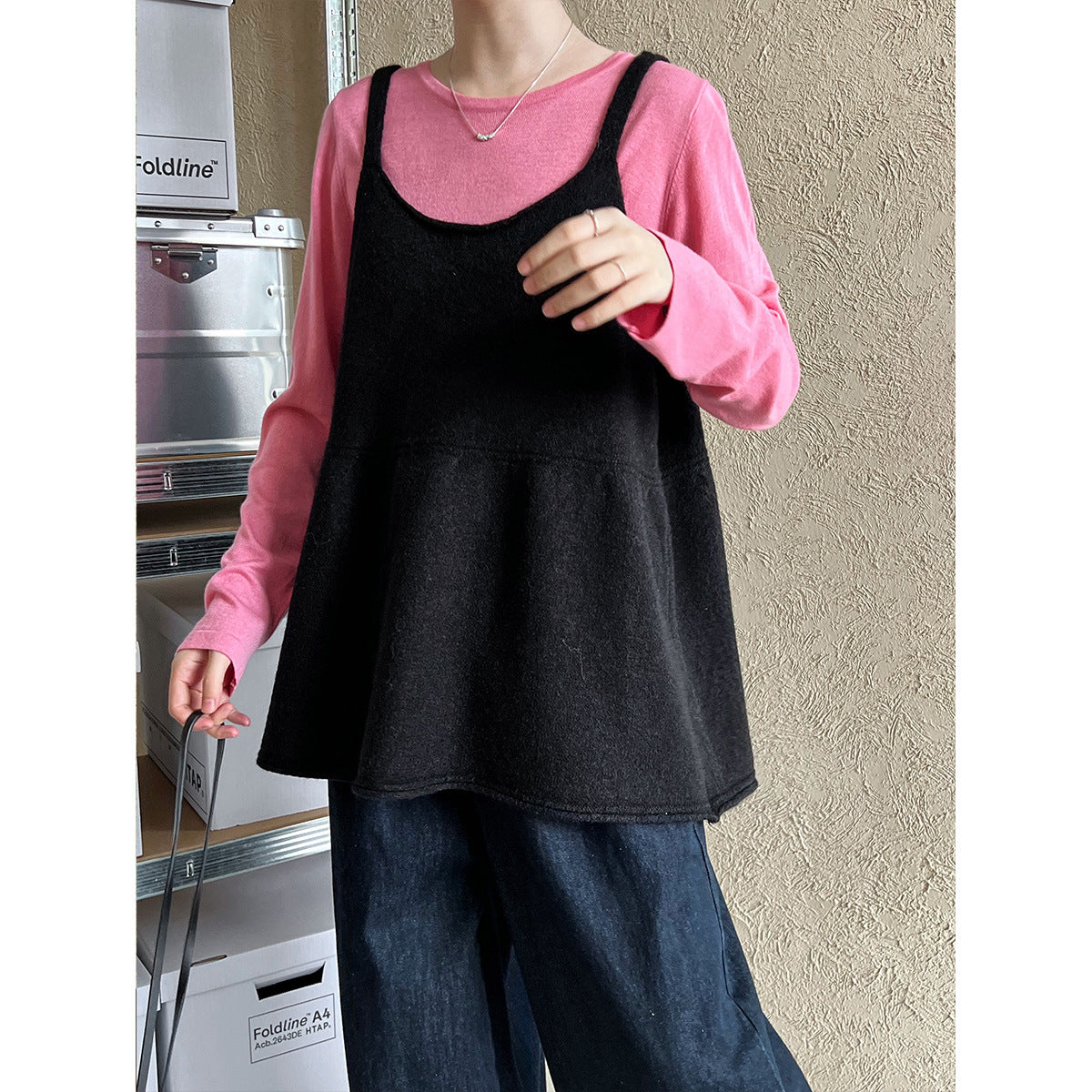 Korean U-neck temperament knitted suspender vest women's autumn new lazy wind sleeveless top