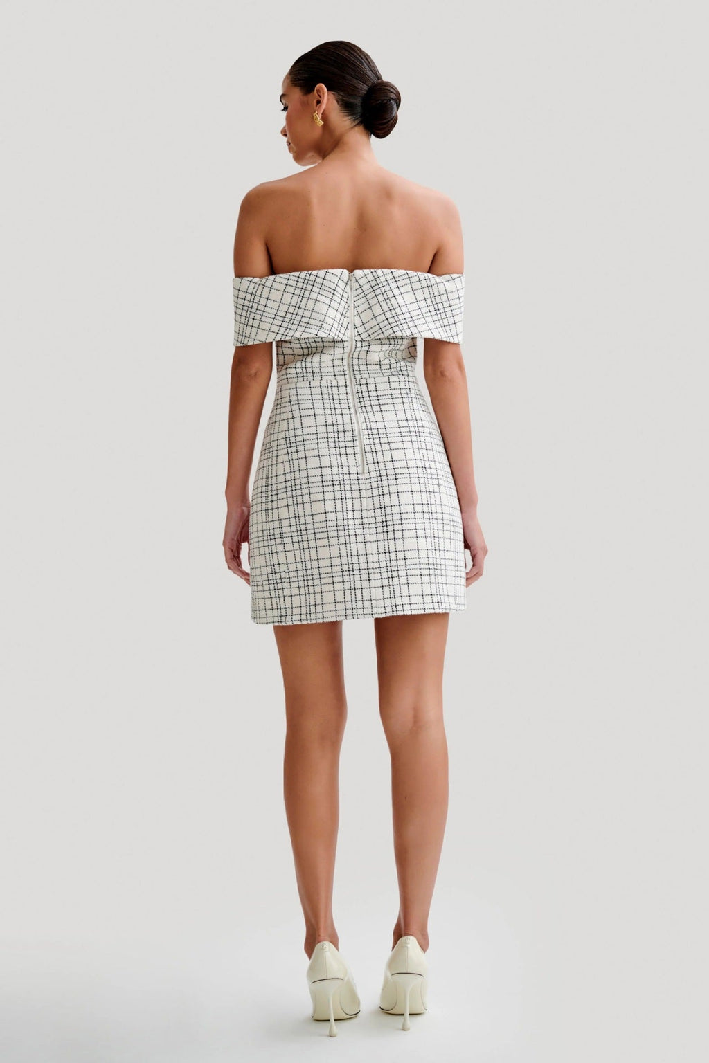 Fashion tight plaid A-word short skirt waist sexy one-word shoulder dress