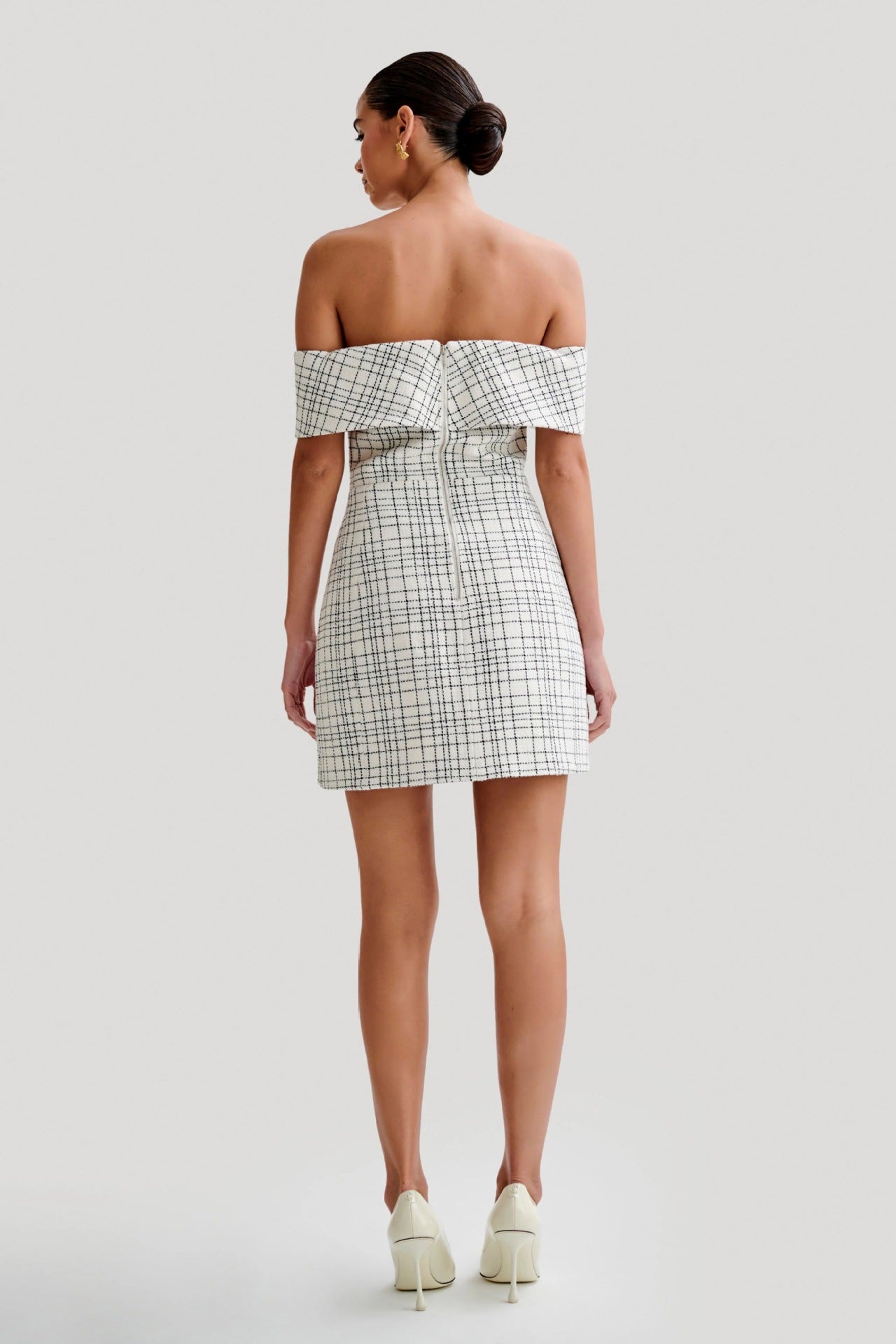 Fashion tight plaid A-word short skirt waist sexy one-word shoulder dress