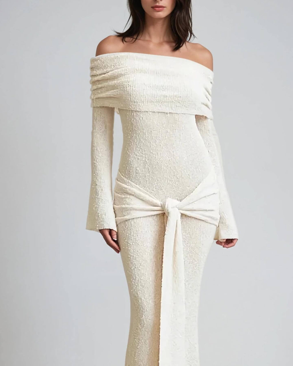 Slim fit shoulder dress