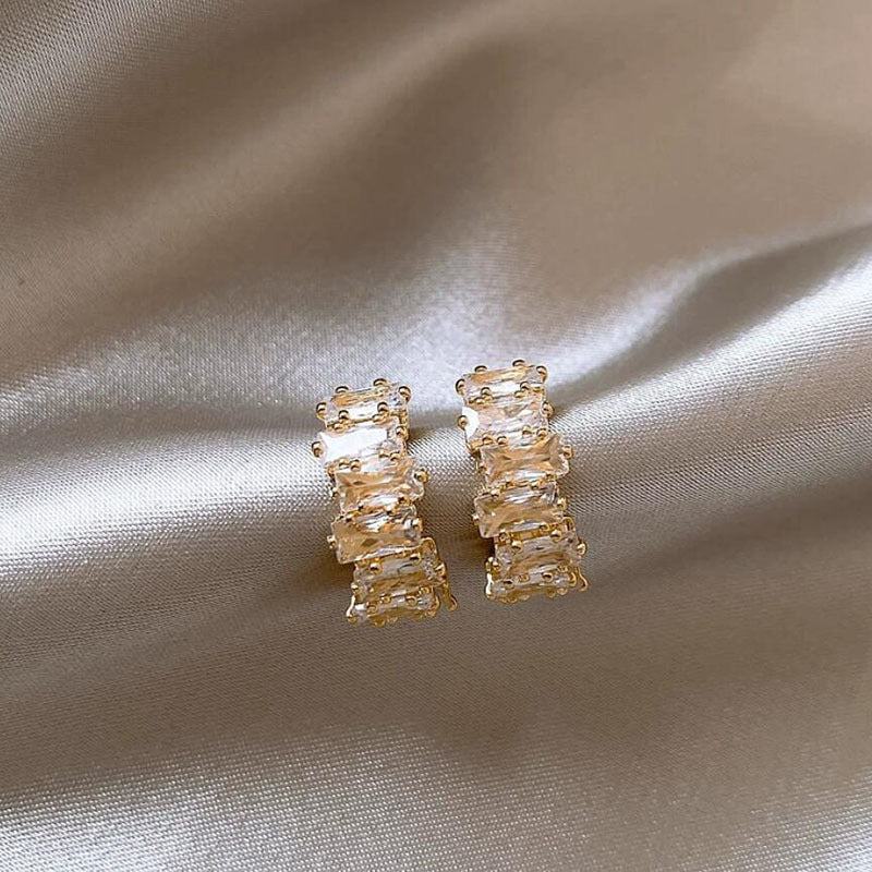 Gold zircon stud earrings 925 silver needle Internet celebrity temperament earrings Korean popular high-end light luxury earrings