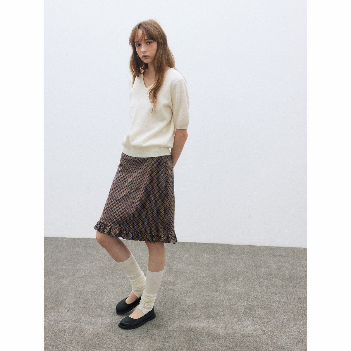 Autumn new casual high-waisted retro plaid ruffle edge relaxed five-point skirt