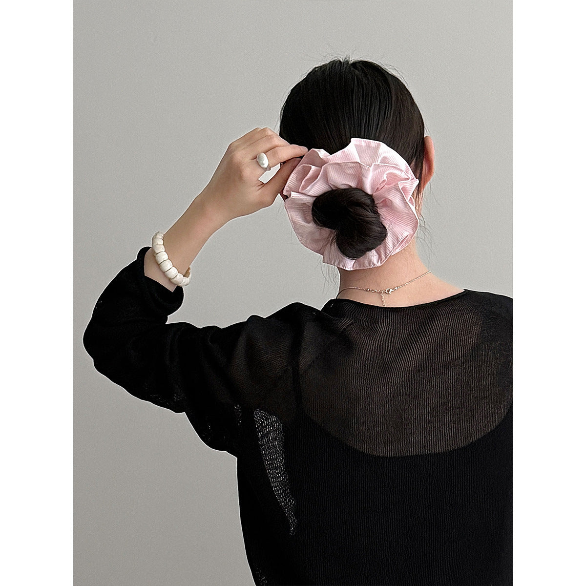 Korean gentle wind soft waxy skin-friendly crimped knitted sweater women's early spring new perspective top ss973