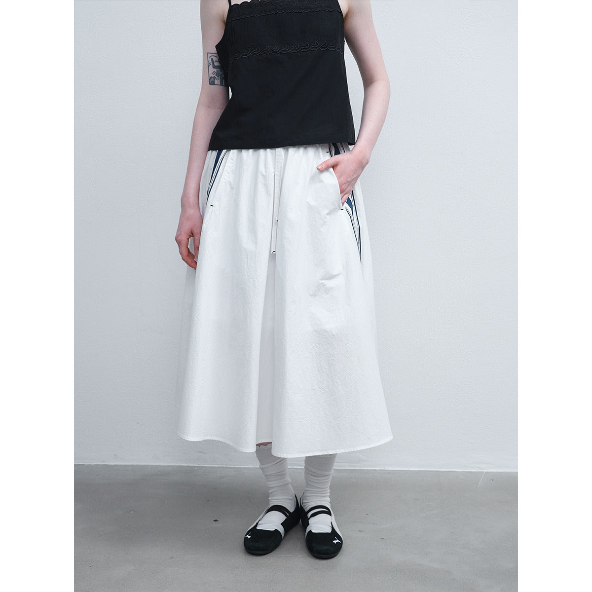 Summer new casual high-waisted drawstring striped contrasting color sporty umbrella skirt