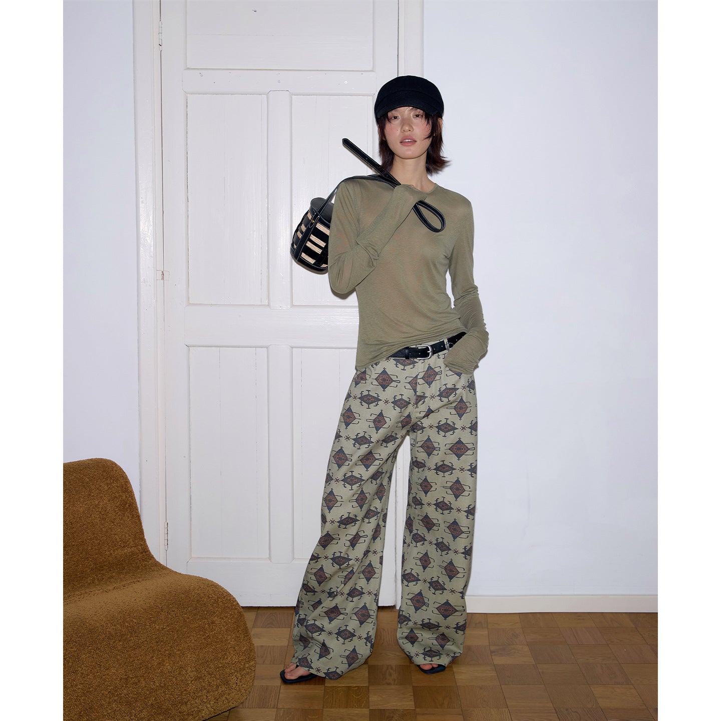 Twill print wide-leg slacks