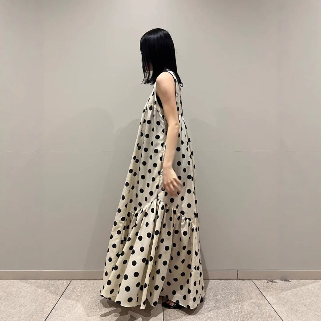 Spring and summer French literary and retro fashionable polka dot sleeveless dress
