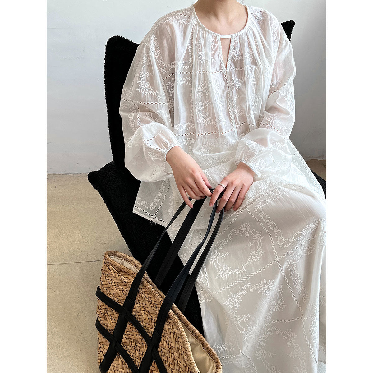 Premium temperament hollow lace embroidered top + skirt