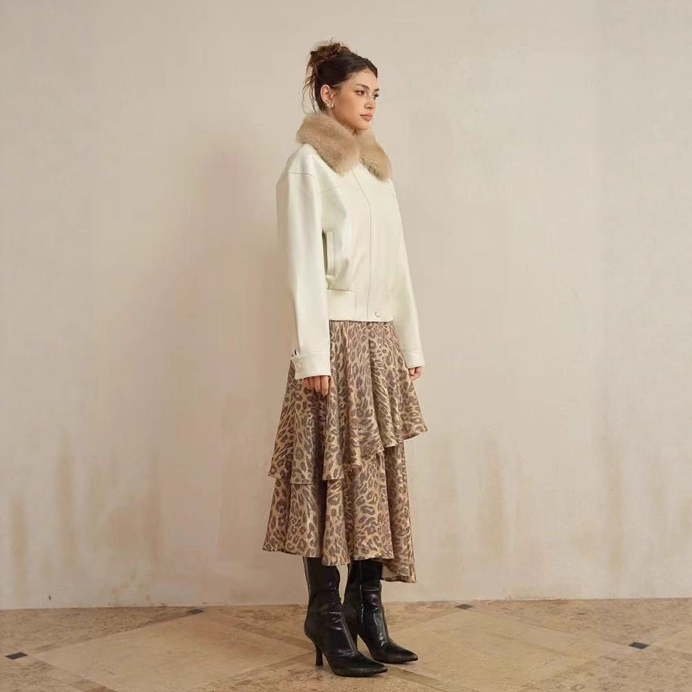 Winter "gilt white Tongqi" oil wax leather short white leather jacket with detachable fur collar jacket
