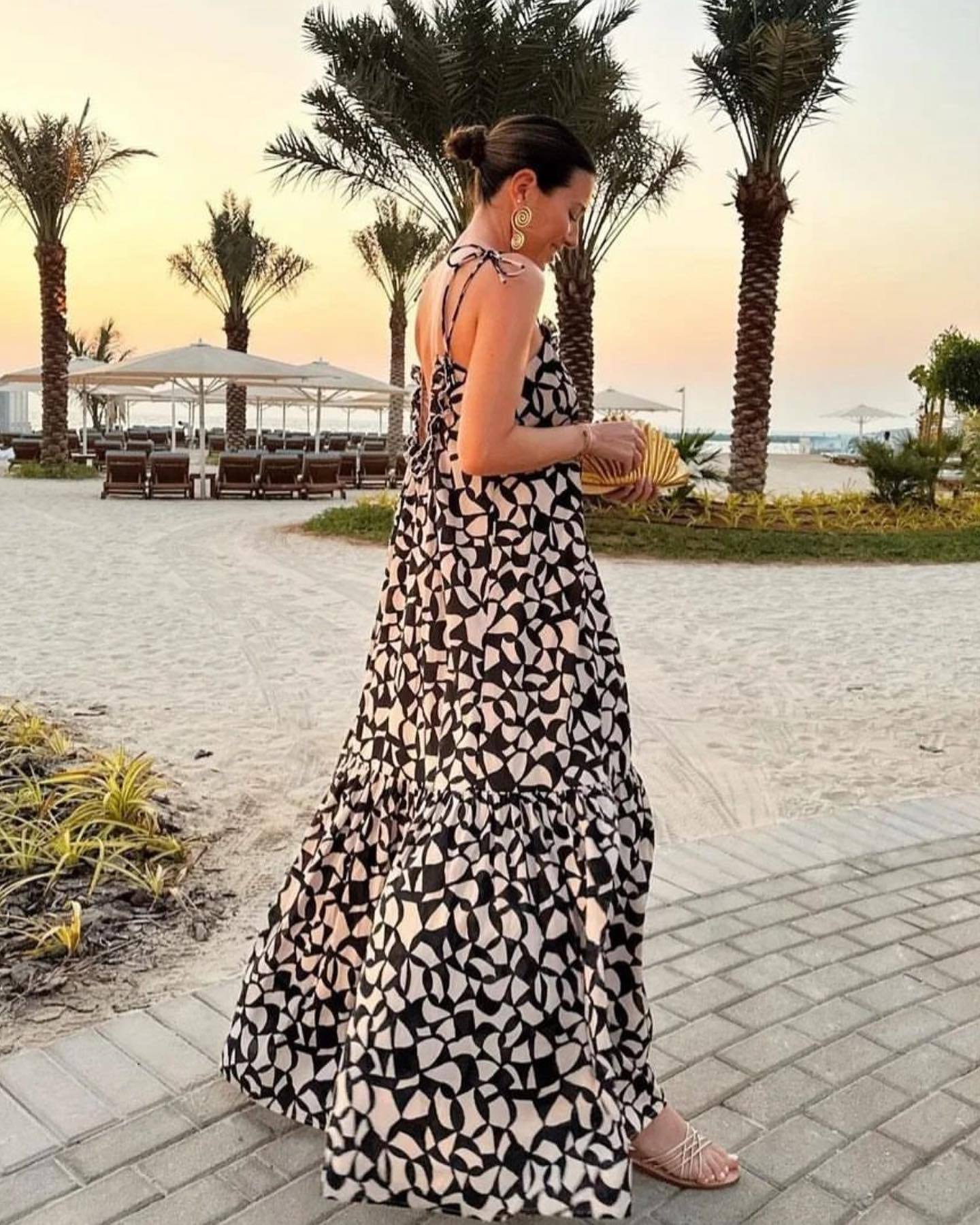 Vacation style coffee break French sexy dress