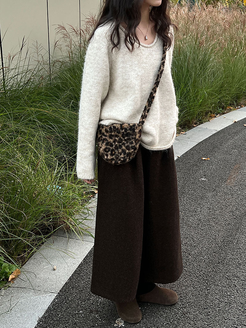 Korean loose v-neck soft waxy knitted inner with long-sleeved women's winter new casual curled top