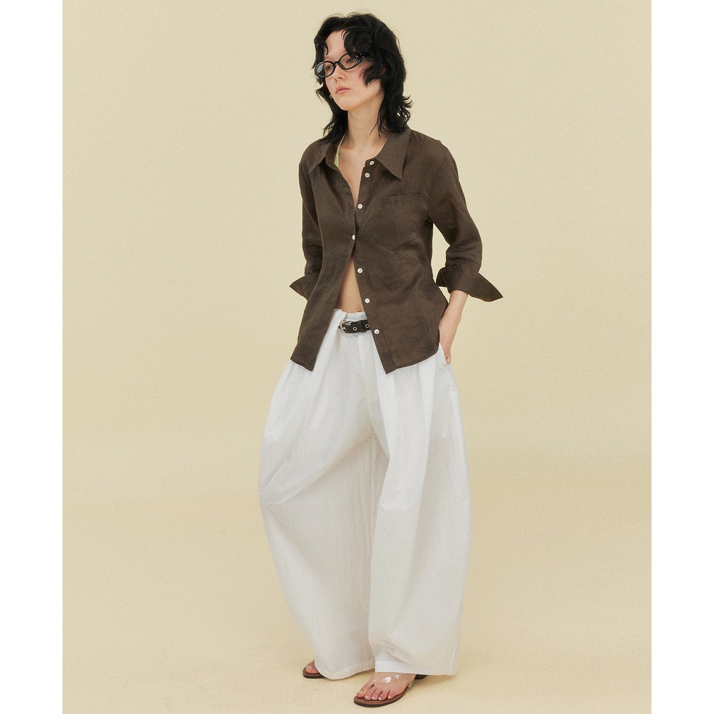 Minimalist linen slim-fit shirt