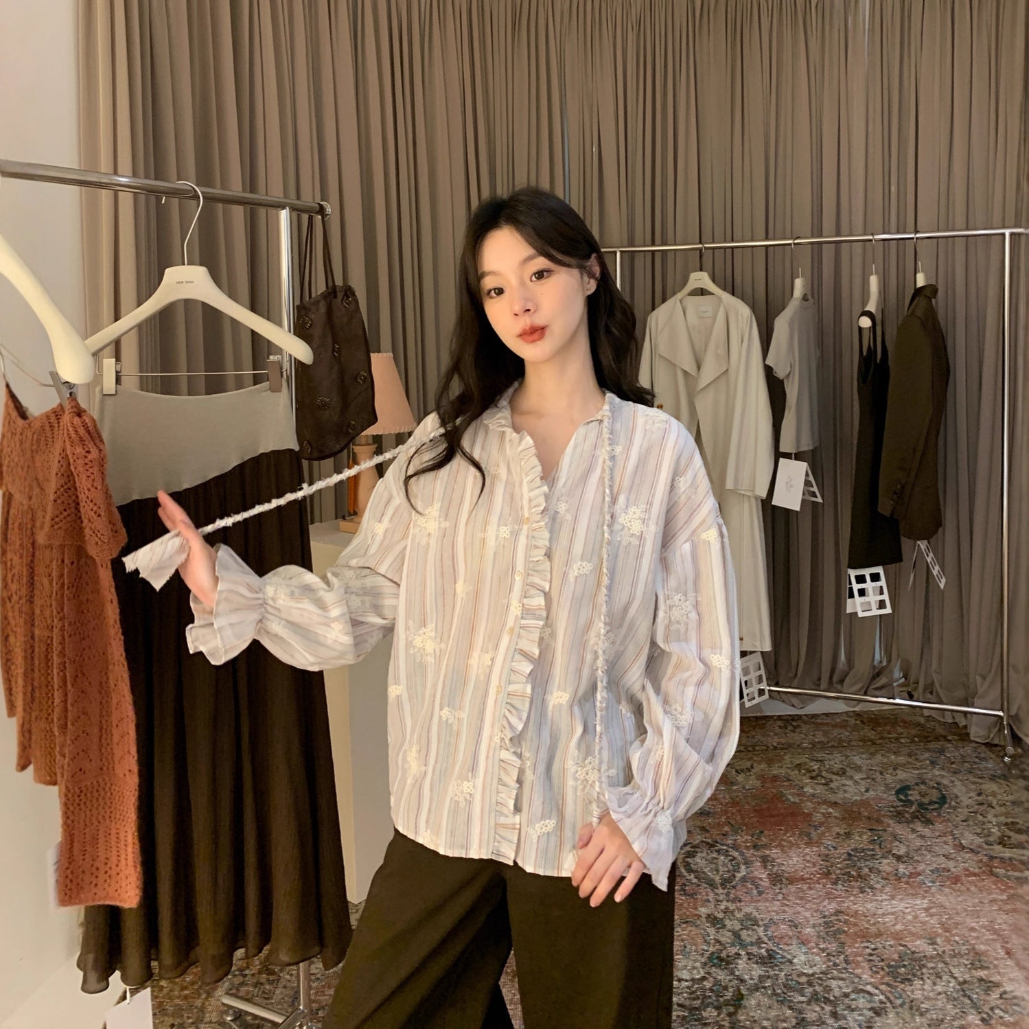 Loose long-sleeved wooden ear-edged embroidered striped shirt