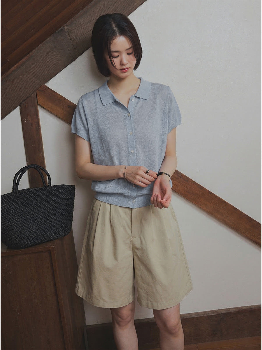Delicate embroidered lapel single-breasted knitted sweater on the back