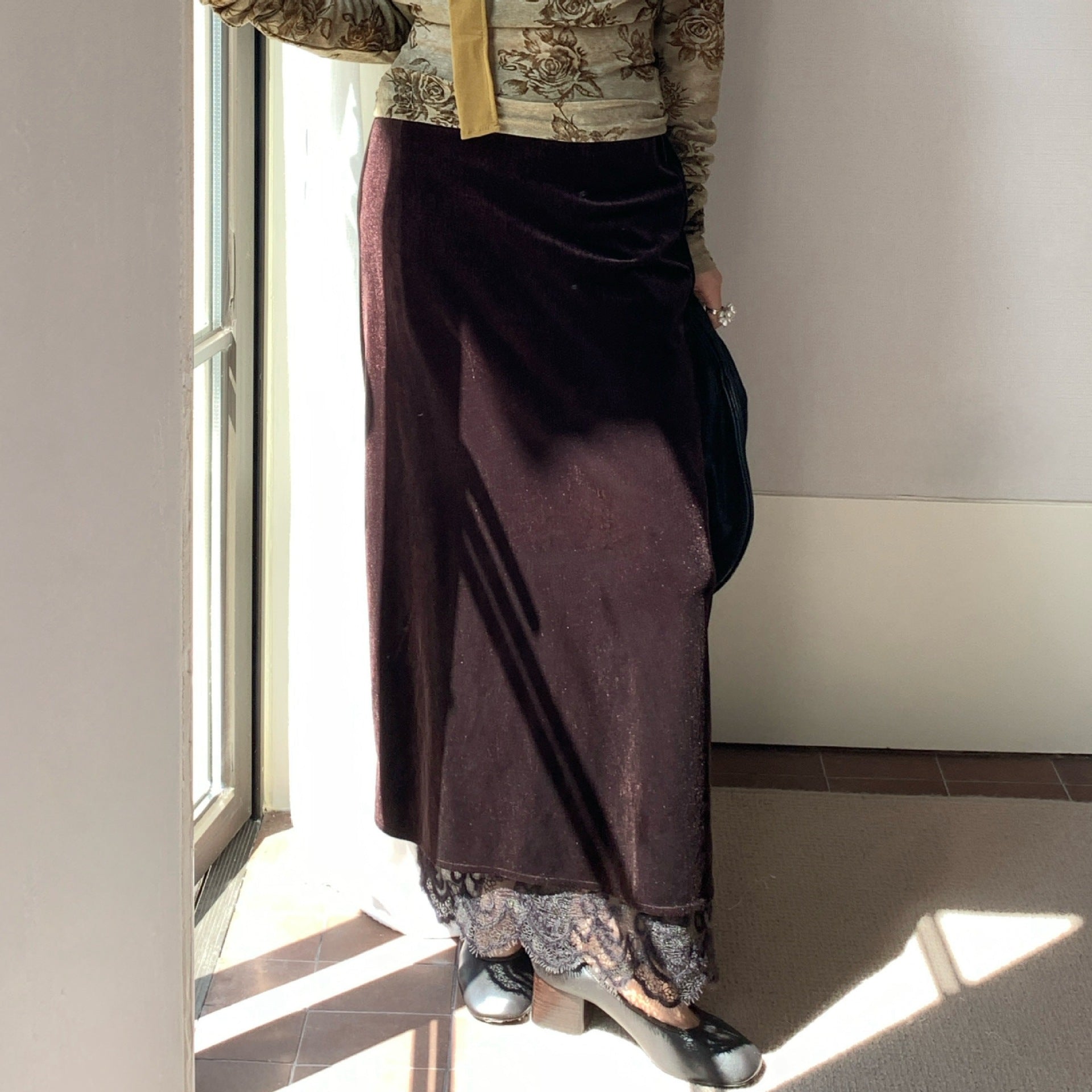 Elegant lace velvet high waist hip skirt