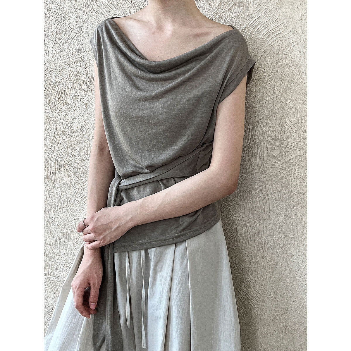 Korean temperament simple swing neck knitted short-sleeved top women's summer asymmetrical lace-up thin T-shirt