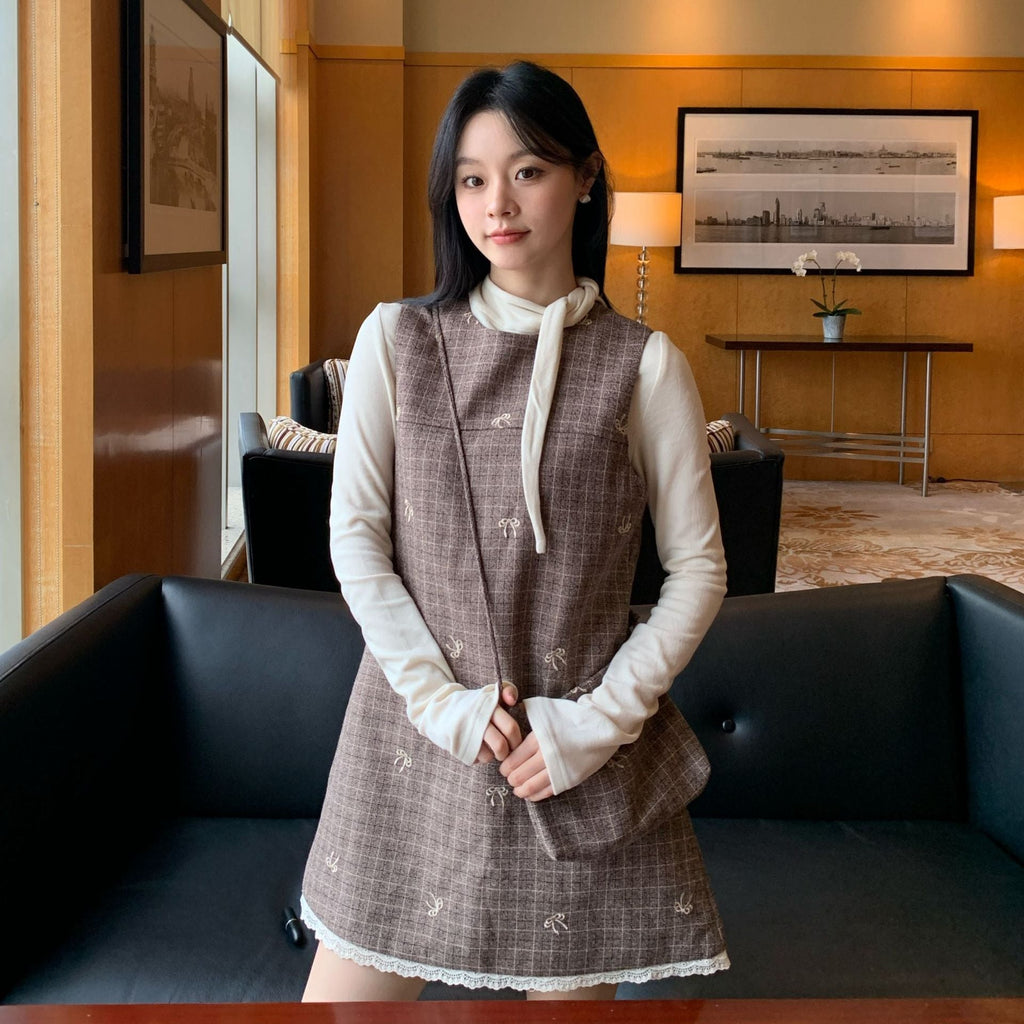Gentle and sweet age-reducing lace-up collar slim-fitting long-sleeved bottoming shirt