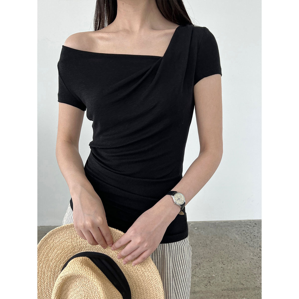 French slanted shoulder swing neck short-sleeved T-shirt summer silk wool soft waxy light slim slim top