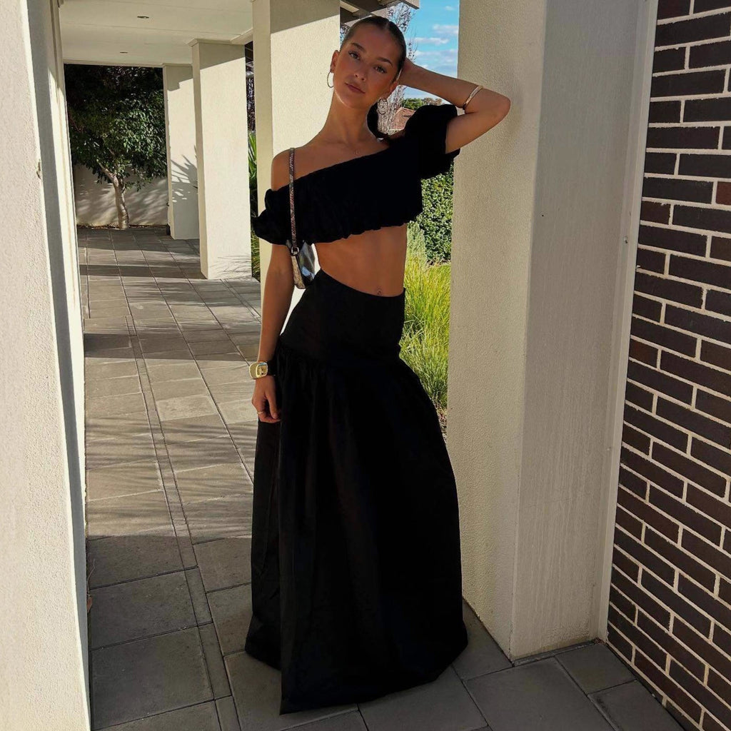 One-shoulder bandeau top waistless fashionable sexy skirt set