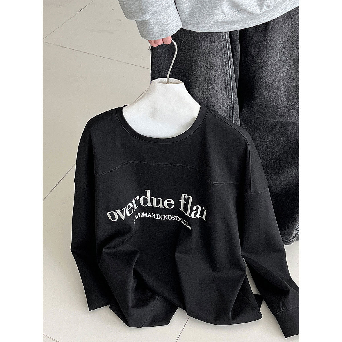 Korean loose silhouette letter embroidery autumn and winter pullover sweater lazy simple top