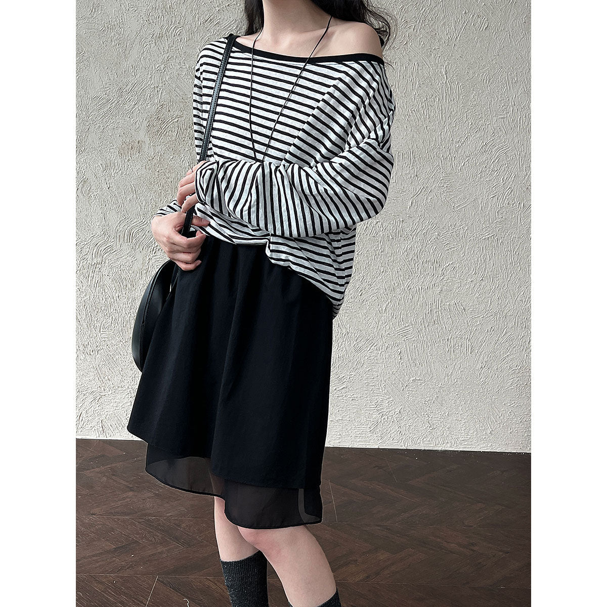 Design sense one-word shoulder vest sling women's summer new mesh splicing skirt two ways to wear
