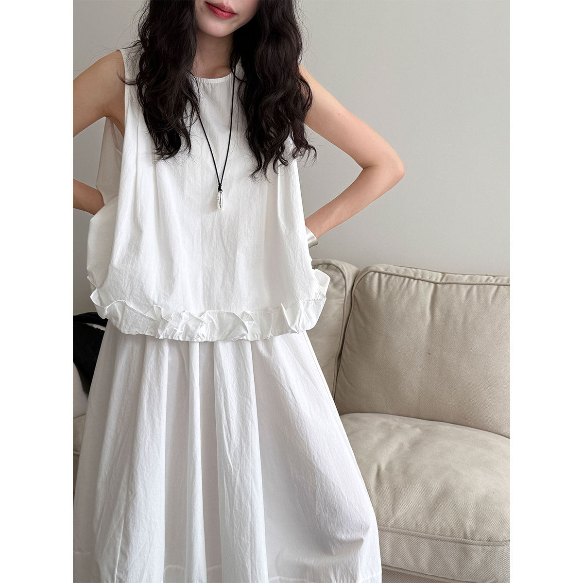 Small fresh design pleated ruffle edge vest + skirt women's summer new temperament set