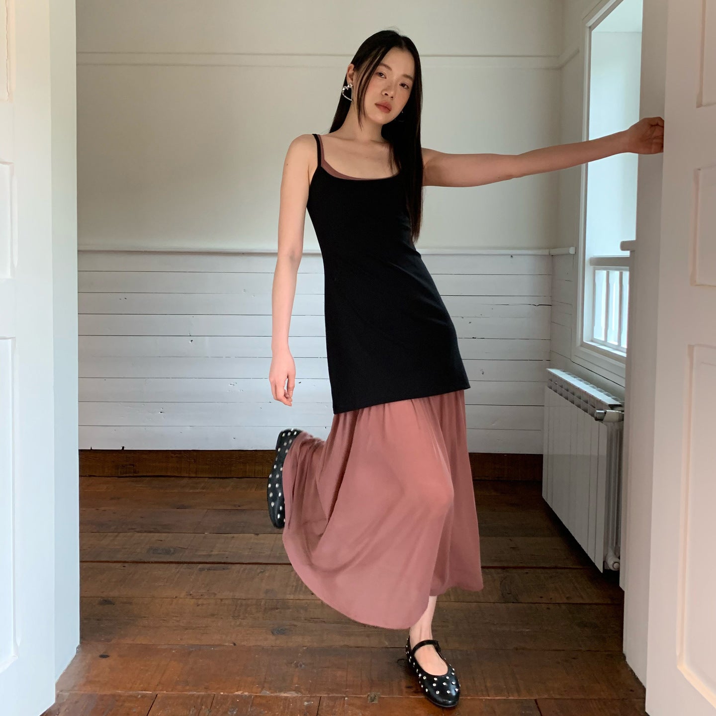 French mesh stitching shows thin contrasting color minimalist suspender dress