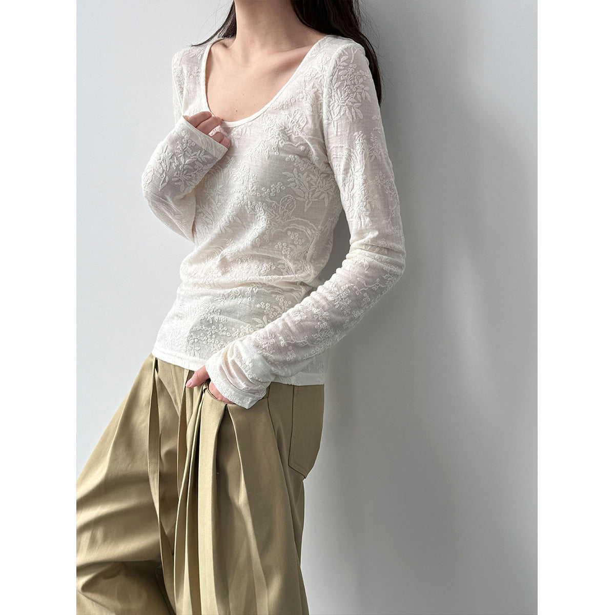 Gentle heavy industry jacquard big U-neck slightly transparent texture bottoming shirt women's spring new temperament top