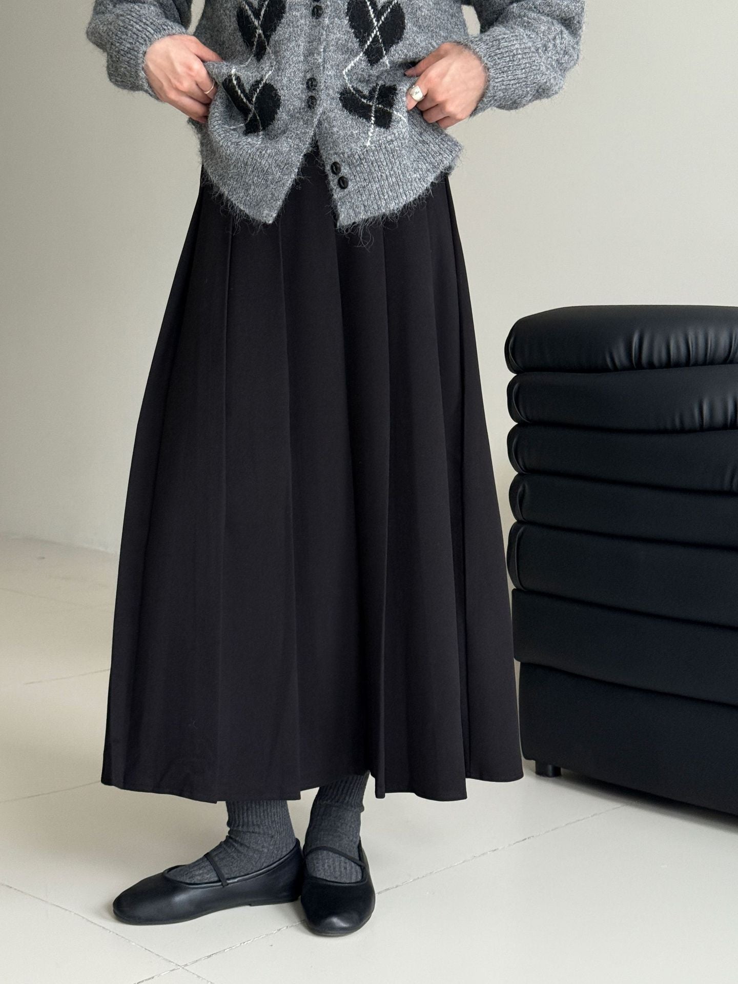 Korean high-waisted woolen pleated skirt women's autumn and winter new semi-elastic versatile casual skirt