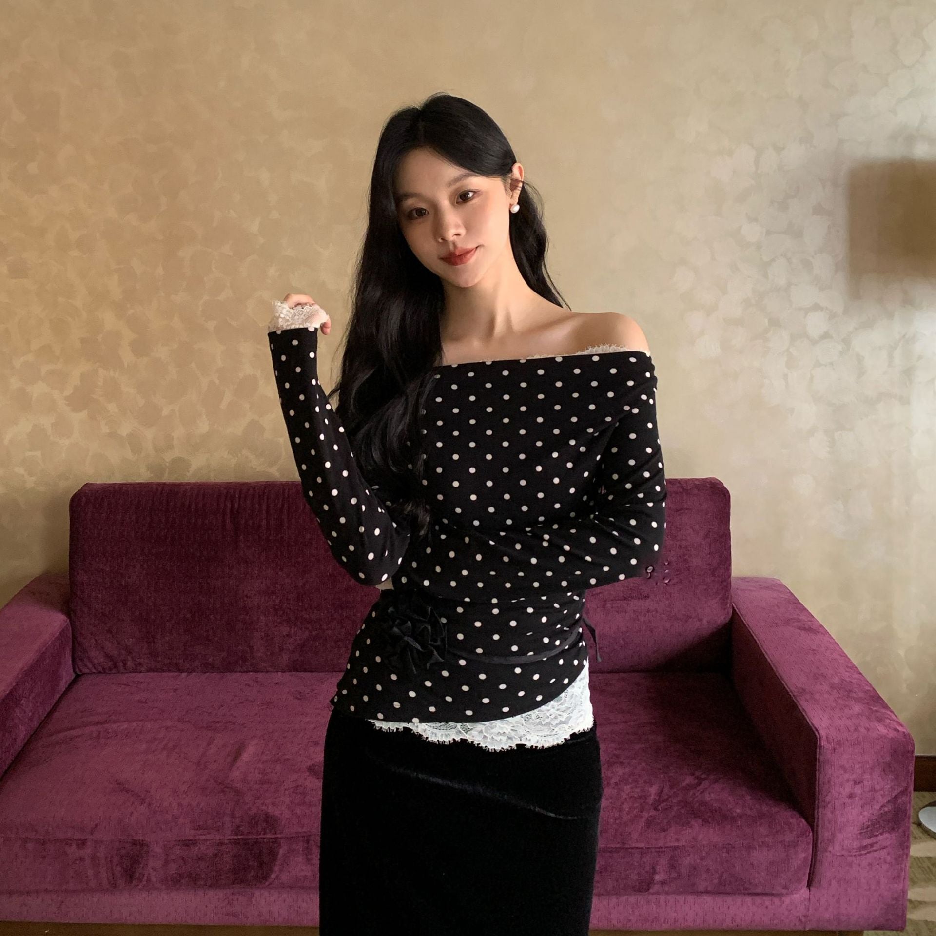 Gentle polka dot slanted shoulder slim-fit lace-edged long-sleeved knitted sweater